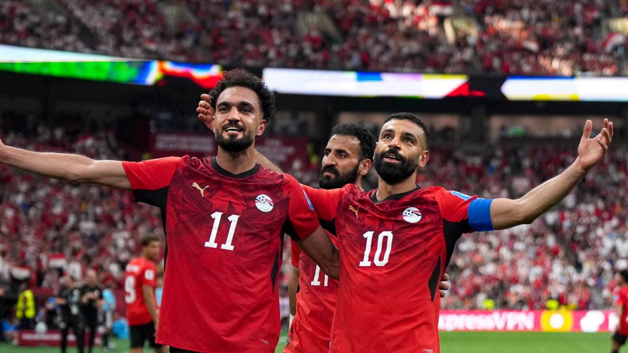 مصر تصنع التاريخ.. الفراعنة يتجاوزون أستراليا بركلات الترجيح ويبلغون ثمن النهائي