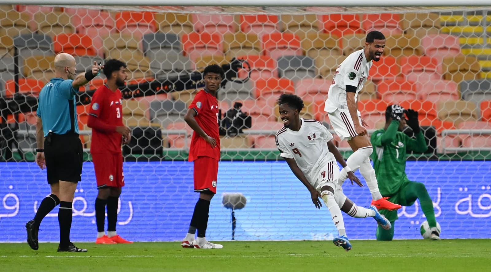Le Qatar écarte le Yémen et se rapproche du titre, toujours invaincu